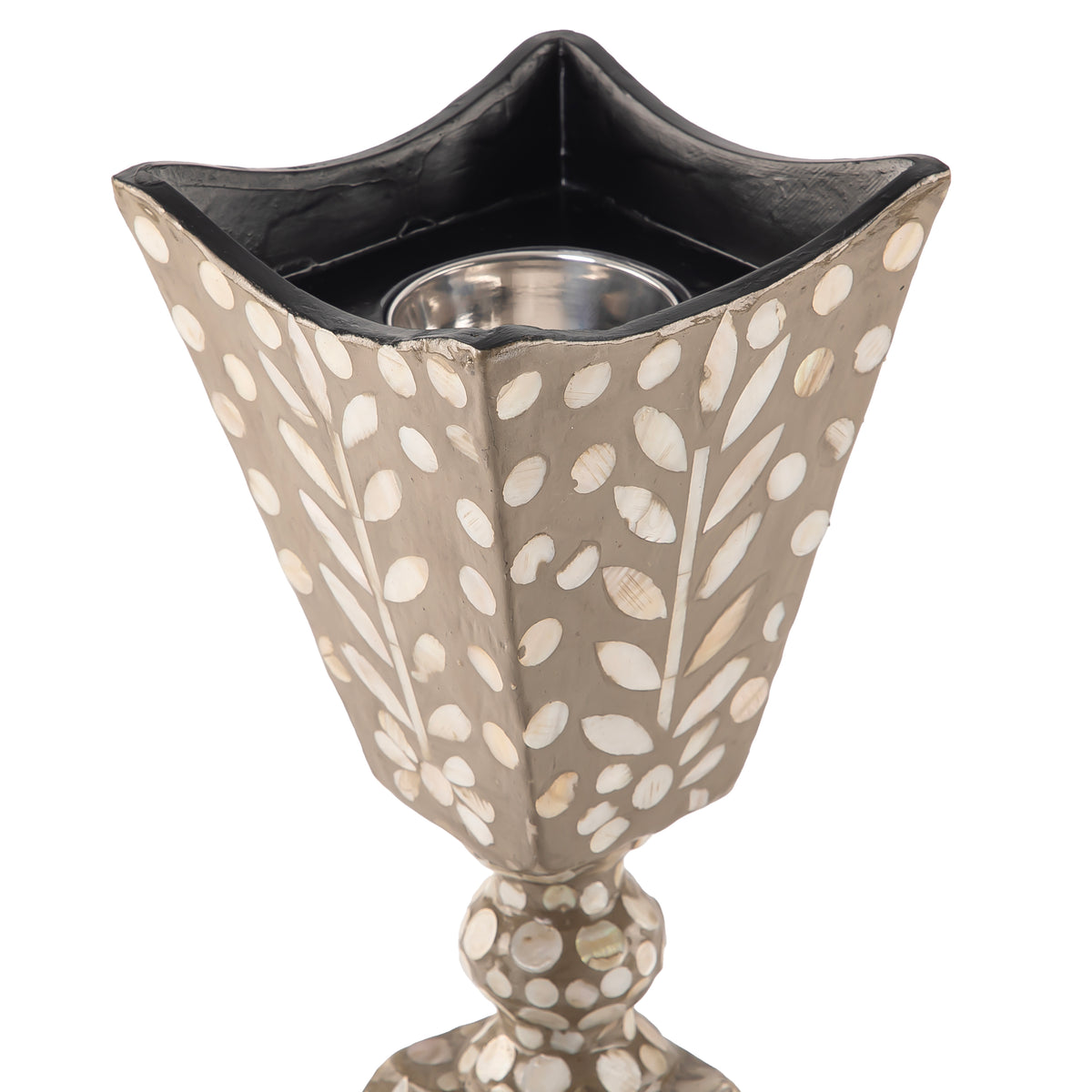 a wonderfull Mother of pearl mabkhar - beige