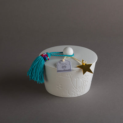 Gergaan Matt White Bowl With Tassel - Blue
