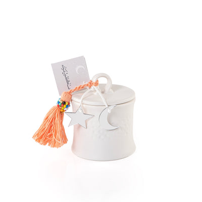 Round pottery Gargeean with lid - white