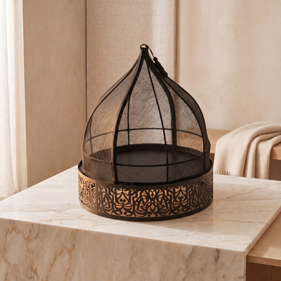 Linen cover with Arabian metal base