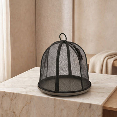 Linen cover with metal base