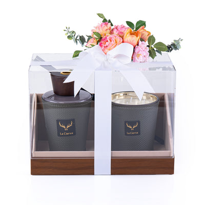 طقم هدية مكون من شمعة و ديفيوزرMarrakesh Oud - رمادي غامق من لاسيرفا مع بوكس اكريليك مزين بورد صناعي