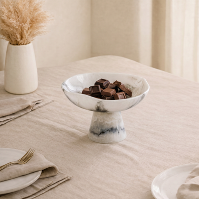 Small Resin Circular Stand - White & Black