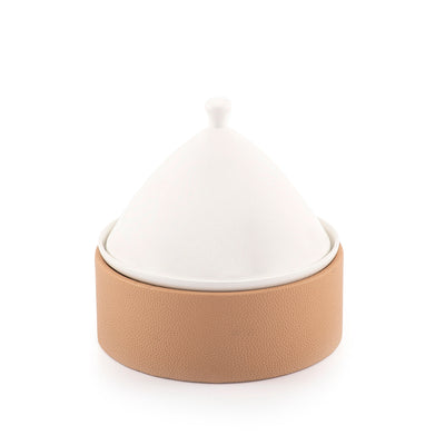 Ceramic plate with leather base