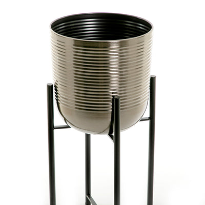 Metal planter with stand - CASCADES
